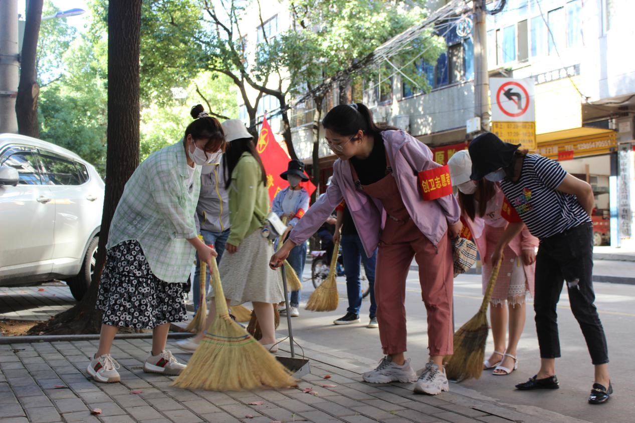 长兴公司开展环境卫生大扫除活动-2.jpg